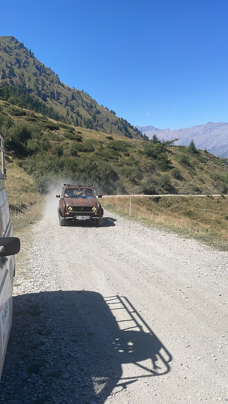 A2712C62-FF3E-46EA-8BE7-2333E680EC26