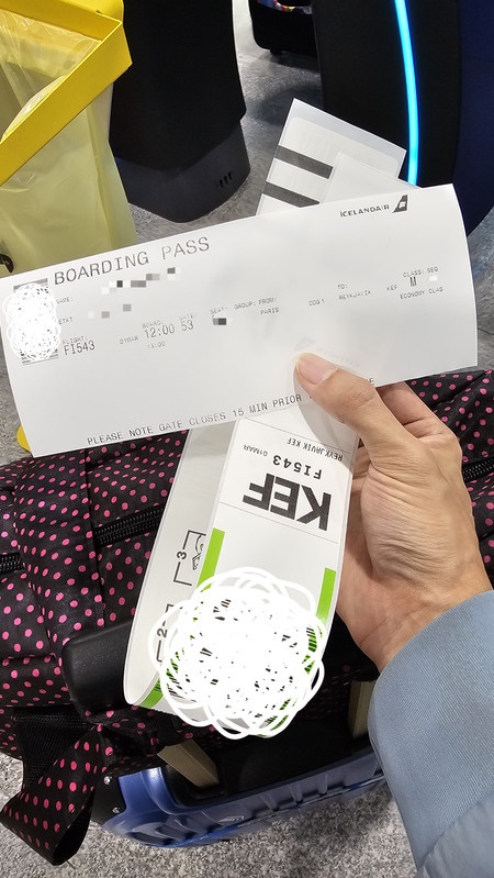 冰島航空自助報到登機證和行李托運條