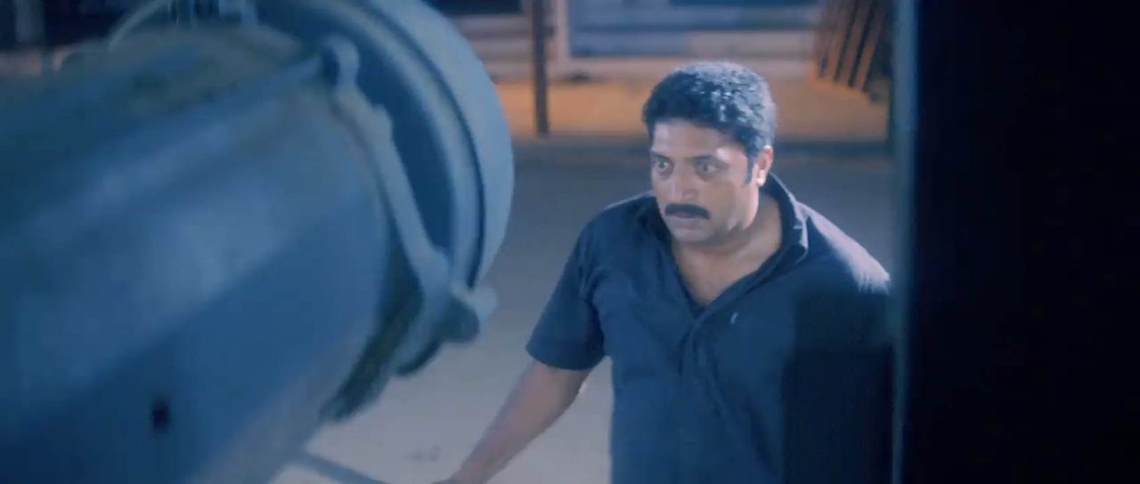 Arinthum Ariyamalum 2005 BluRay [Tamil] 480p, 720p ESub Screenshot