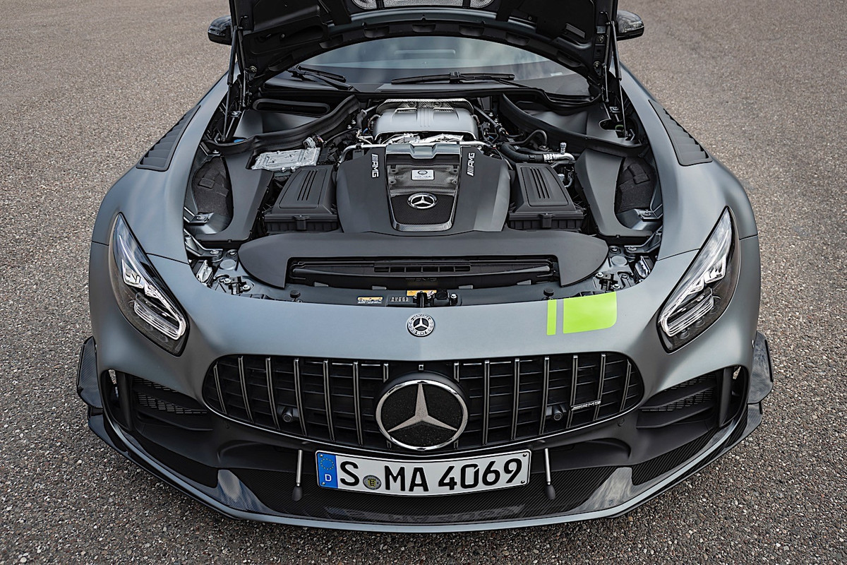 2020 Mercedes-AMG GT R PRO (24)