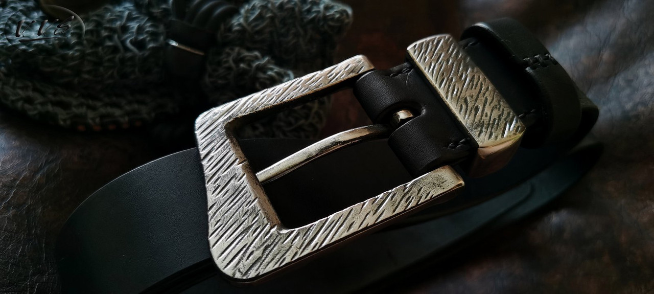 пряжка рамка кованая с тренчиком3