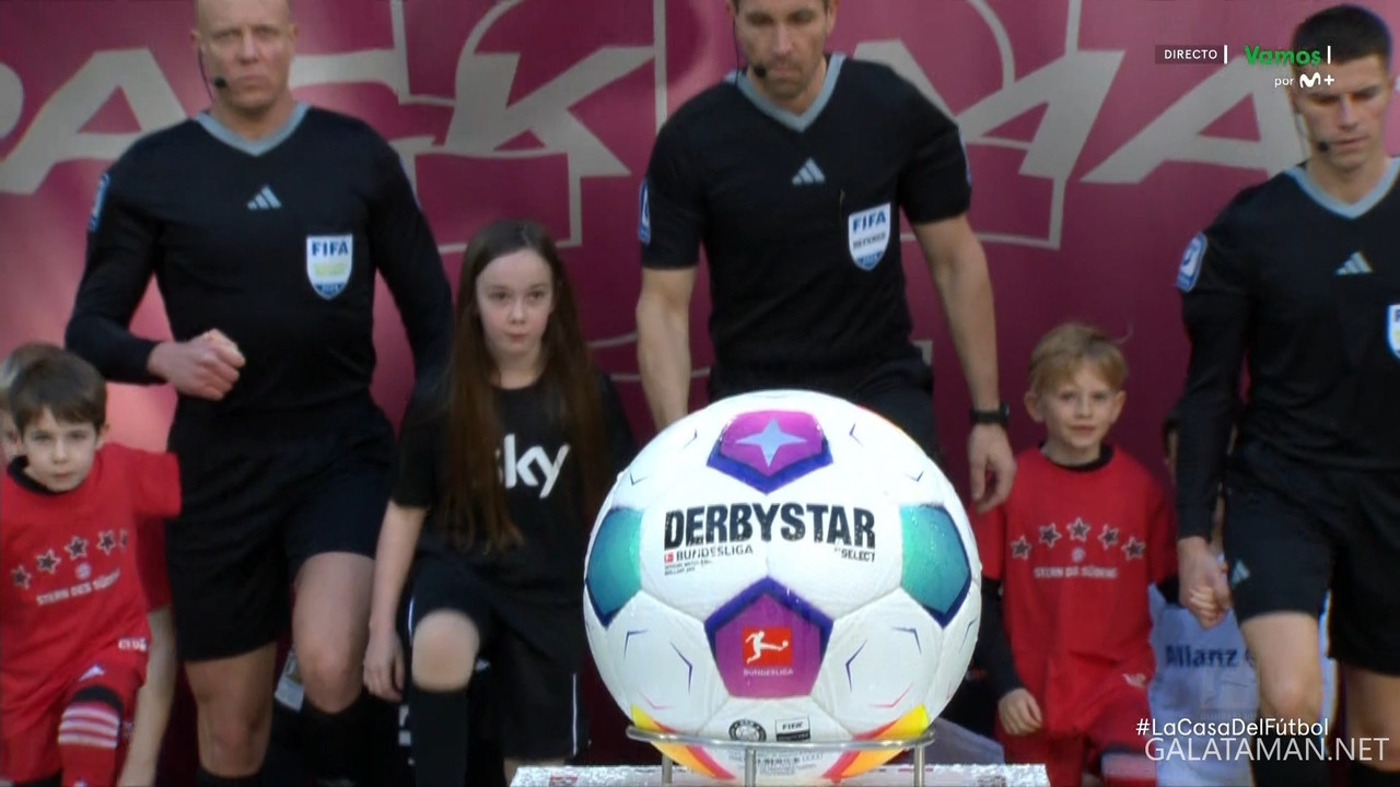 02-03_15-15-04_Vamos FHD ES_FC Bayern München vs Borussia Mönchengladbach.ts_snapshot_12.56.197