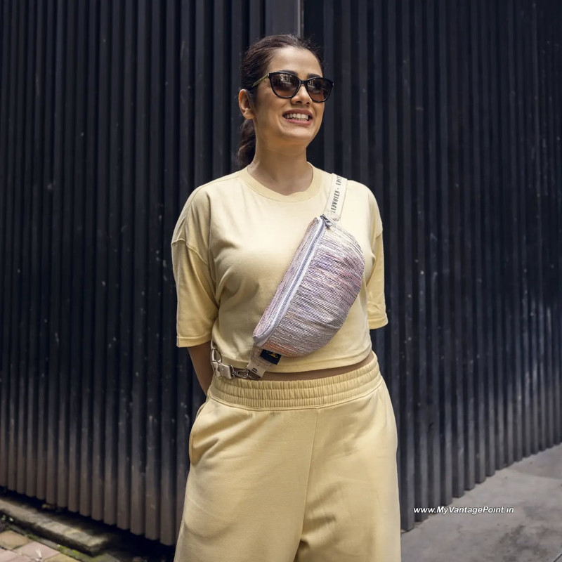 19-Girija-Oak-Godbole-Hot-Photos-HD-Mobile-Wallpaper-In-Western-Outfits-My-Vantage-Point