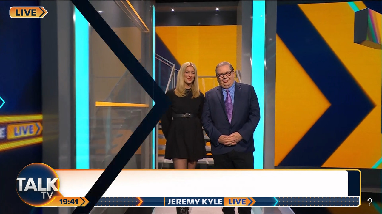 12.01 - 19.00.00 - Jeremy Kyle Live. Jeremy Kyle Live sees the straig....ts_snapshot_00.42.29.395