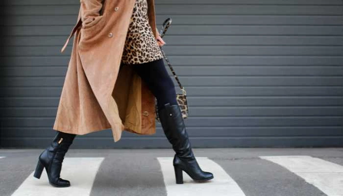 Pointy Low-Knee Boots