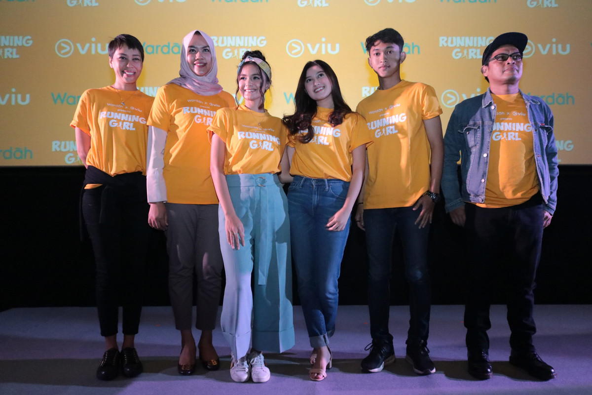 (kiri - kanan) Myra Suraryo (Viu Senior Vice President Marketing Indonesia) - Elsa Maharani (Wardah Public Relations Manager) - Amanda Rawless (Pemeran Utama Running Girl) - Zalfa (Pemeran Alia Running Girl)