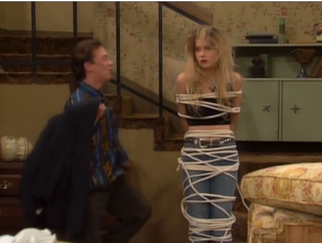 Kelly Bundy Tied Up-0 (2)