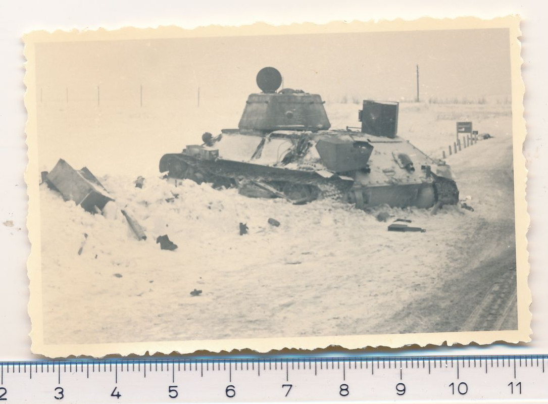 2.WK zerstörter Panzer Tank im Schnee