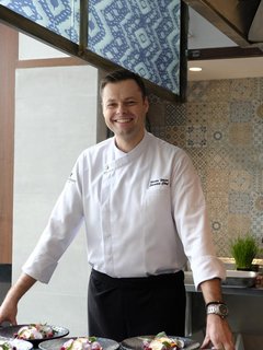 019968100-1570554123-Executive-Chef-Mart