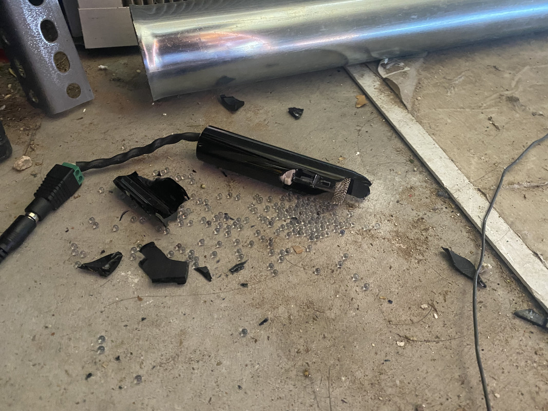 50E0E621-9B8C-4BE2-B6C7-5C6AF3470B29