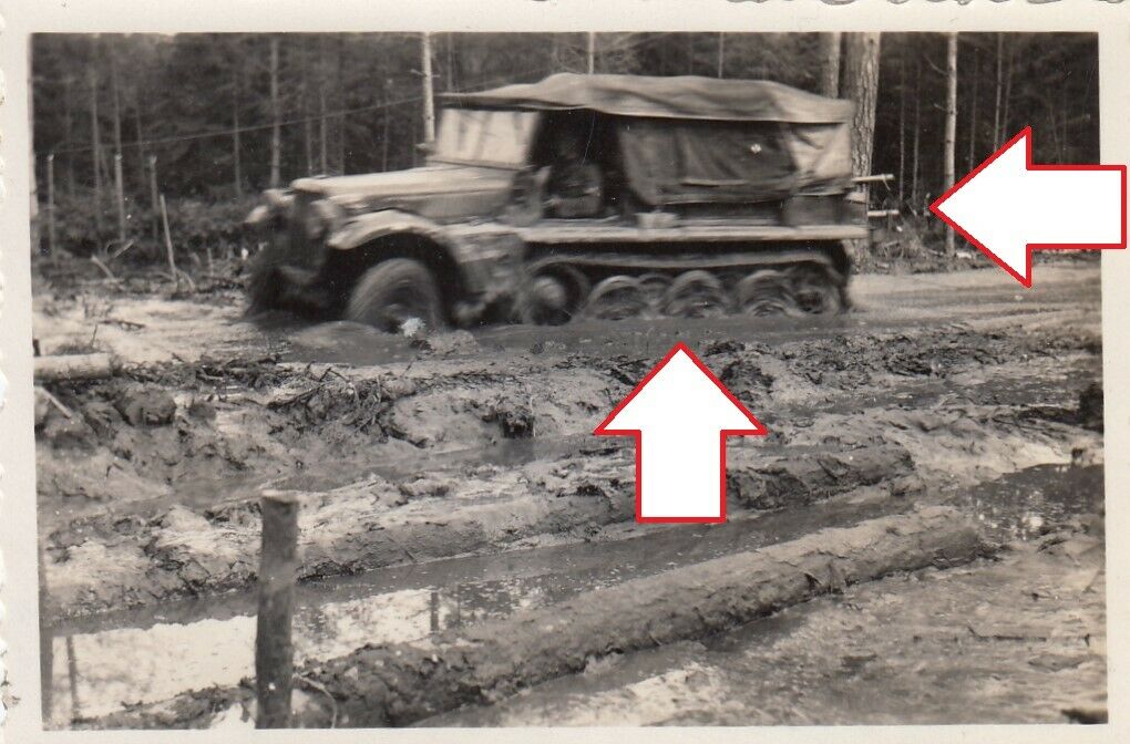 Foto Halbkette,Sdkfz auf Schlamm Straße,Wolchow,Russland,Sumpfge