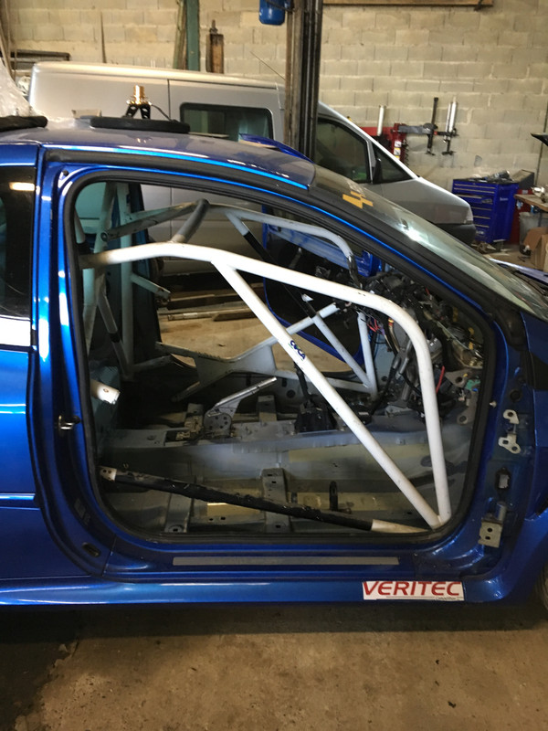 B8511826-C0F8-4B62-B762-F8B45727C62D