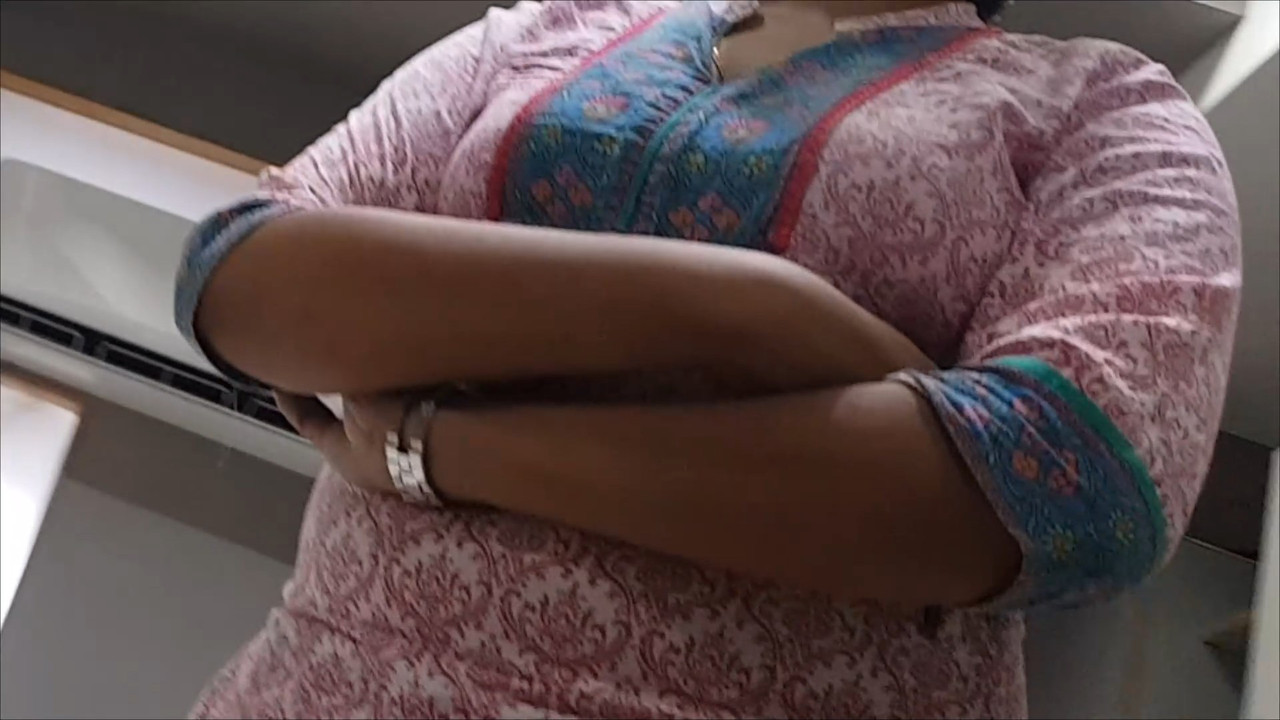 Chubby Malayali girl curvy boobs and ass in tight pink churidhar.mp4_snapshot_00.13.009