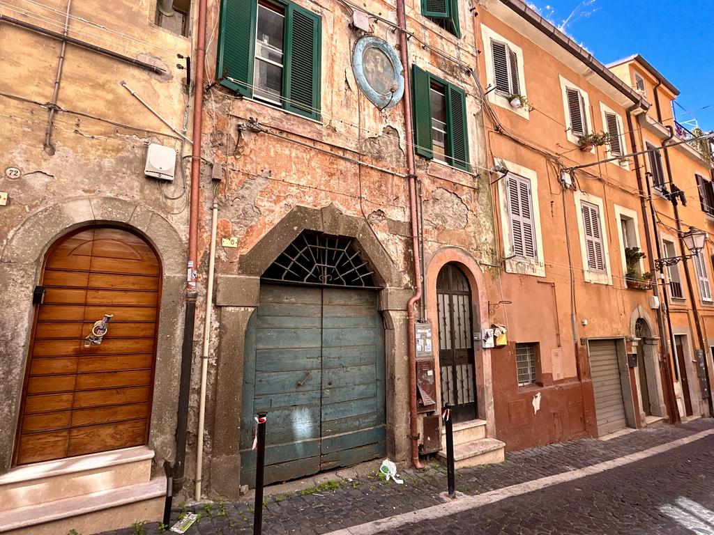 Жаркий сентябрь на побережье Тирренского моря.