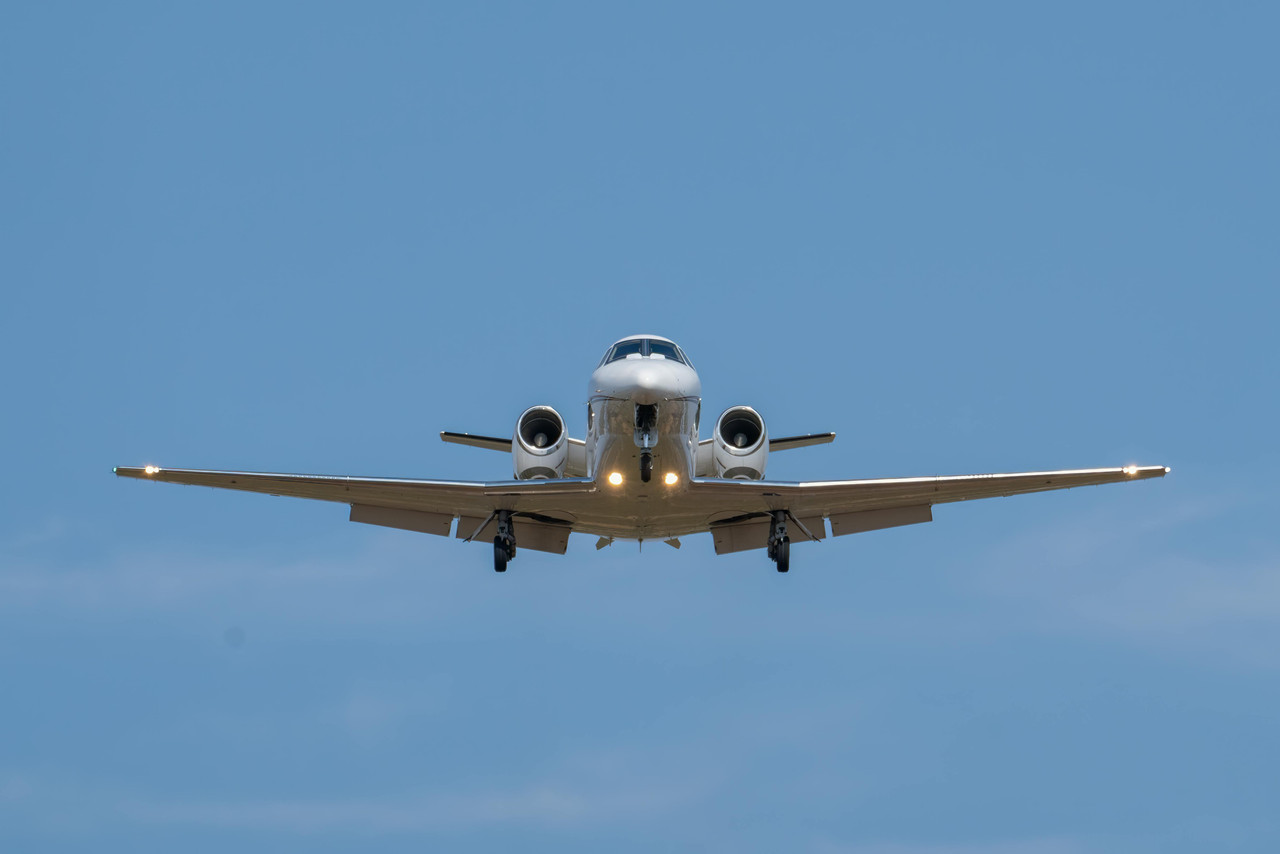 Private aircraft approaching Pompano Beach Airpark