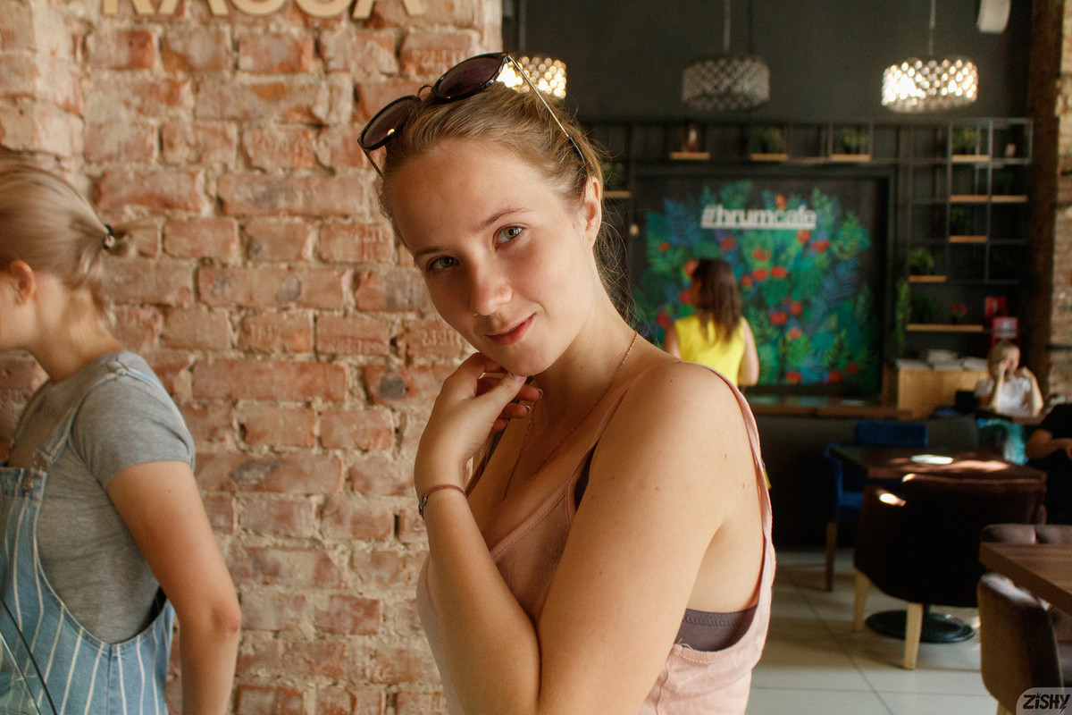 full_010_1451201541470440