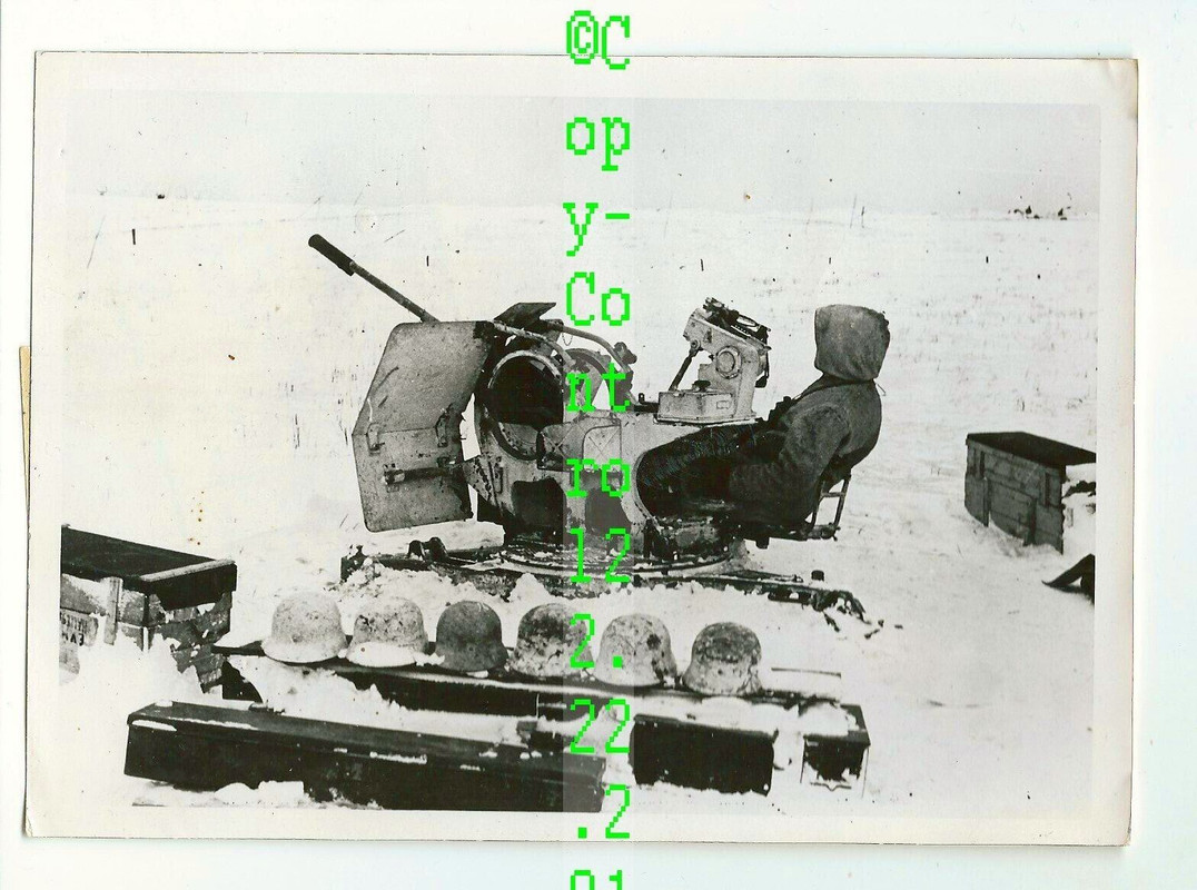 Foto 2 WK 1943 Flak Flakgeschütz