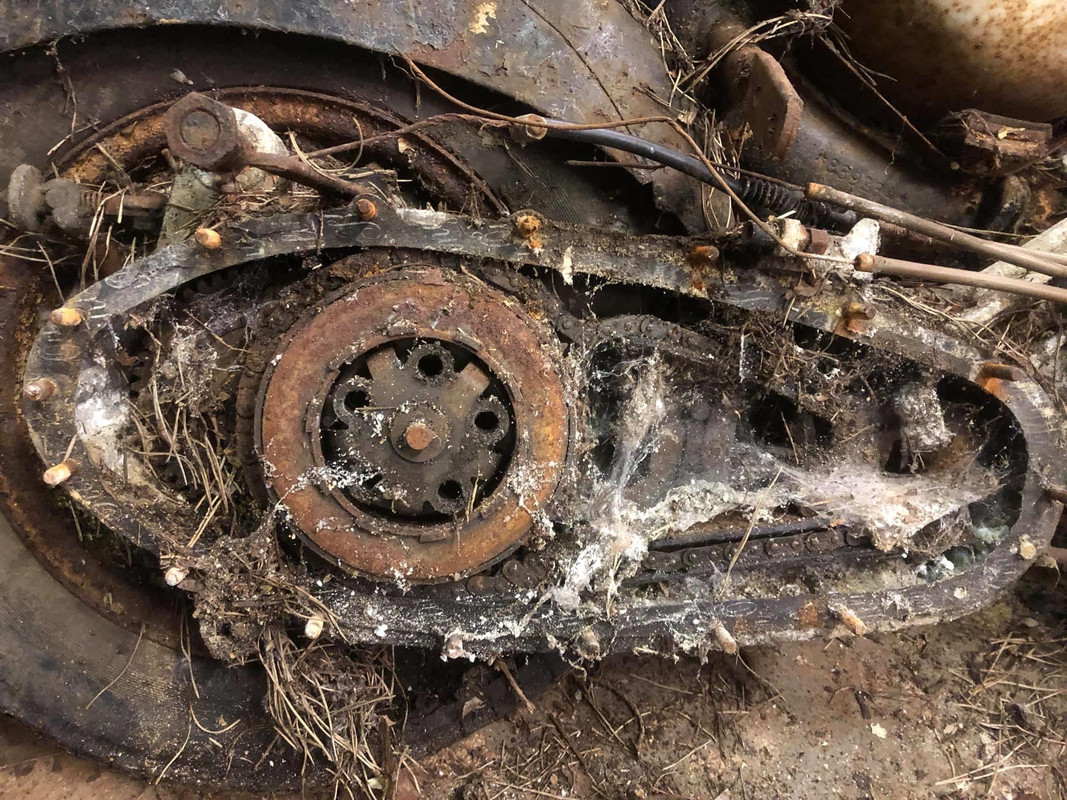 9415B892-CDA2-4859-ADF2-CC5232D35E08