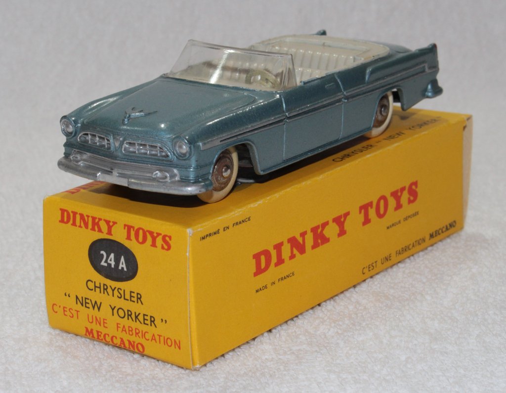 15_ DT_24A Chrysler_New Yorker (French)