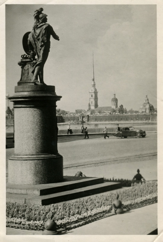 1954г.Памчтник А.В.Суворову