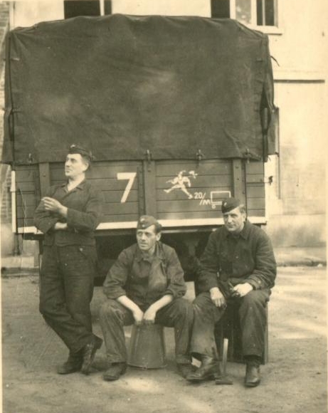 flDnYp5ZeGhB140621808656P10397