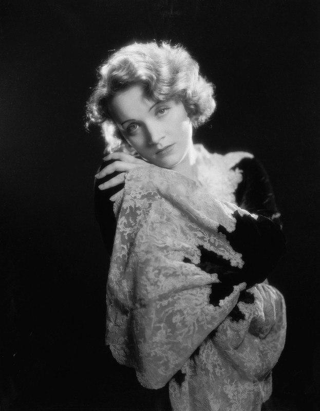 Marlene_Dietrich_c98