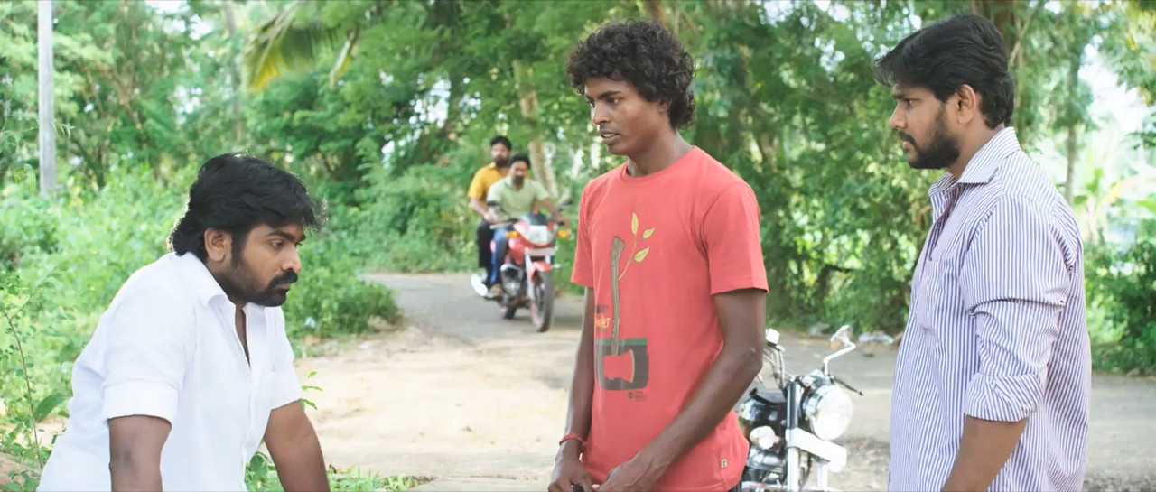 Vanmam 2014 WebRip [Tamil] 480p 720p ESub Screenshot