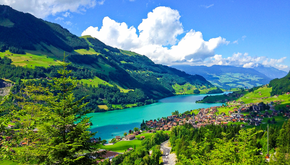 Lake Brienz Interlaken How To Reach Best Time And Tips
