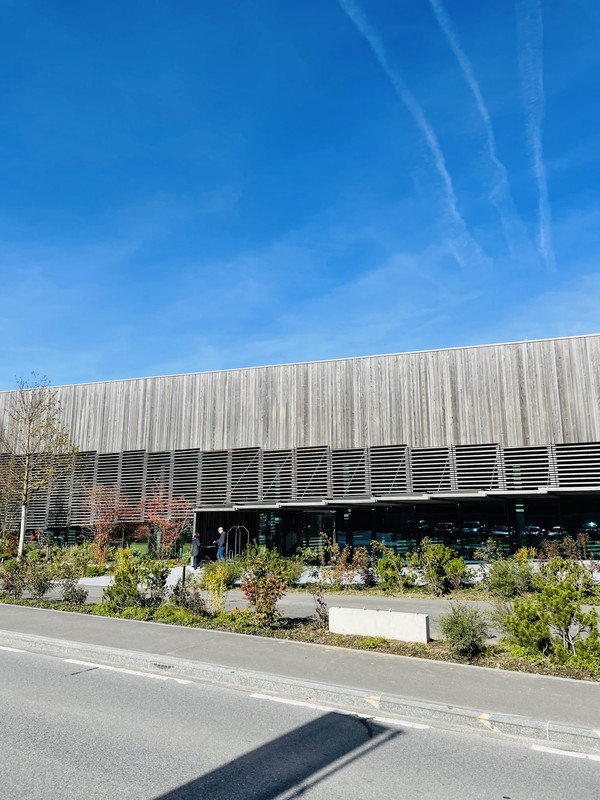 C9574D9B-752D-4DD5-A13F-BB2E74BCA7D2