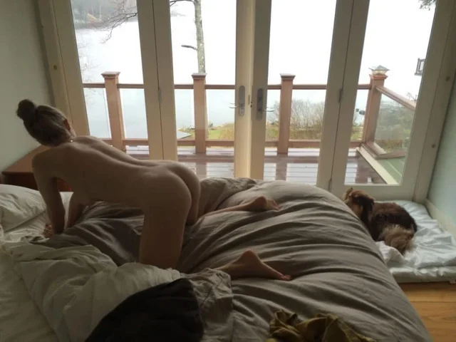 [Image: Amanda-Seyfried-leaked-nudes-13.webp]