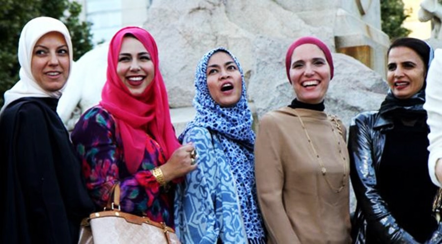 C:\Users\lenovo\Pictures\Saved Pictures\muslim woman\moda-araba.jpg