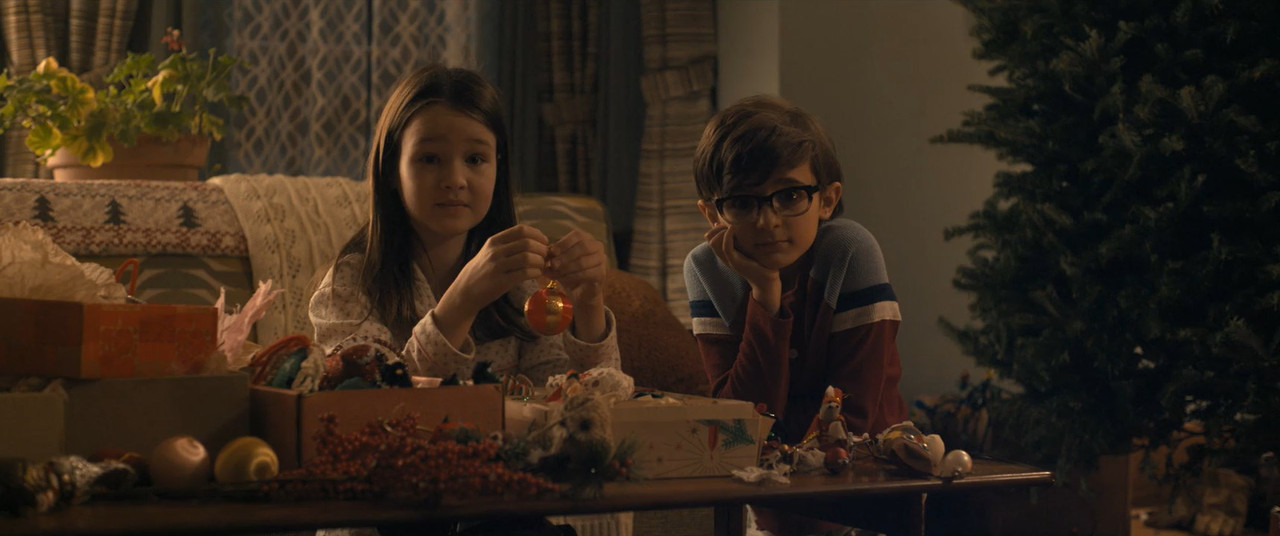 The Best Christmas Pageant Ever 2024 WebRip [Hindi + Tamil + Telugu + English] 480p, 720p ESub Screenshot