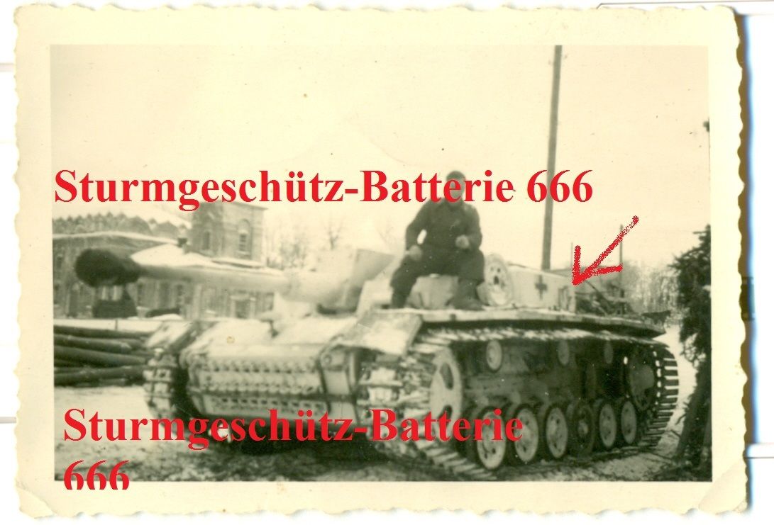 FOTO - STUG-BATTERIE 666 - STURMGESCHÜTZ - LANGR