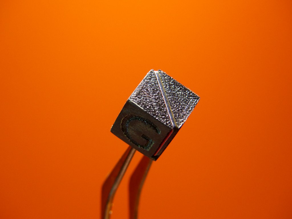005
