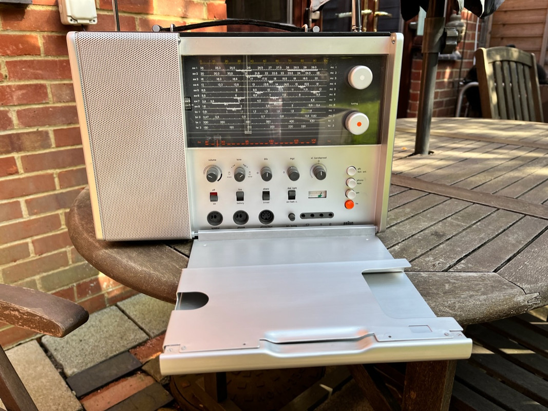 EEDEBFCF-543C-43D4-AAB3-47221D44A0CE