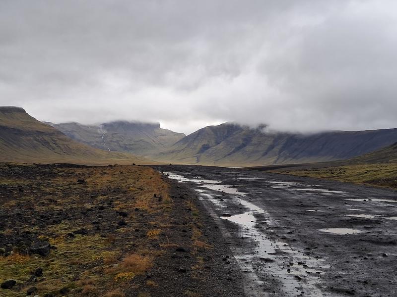 Tejados de turba, cañones y campos de lava, Península Snaefellnes - Islandia, donde la tierra ruge. (16)