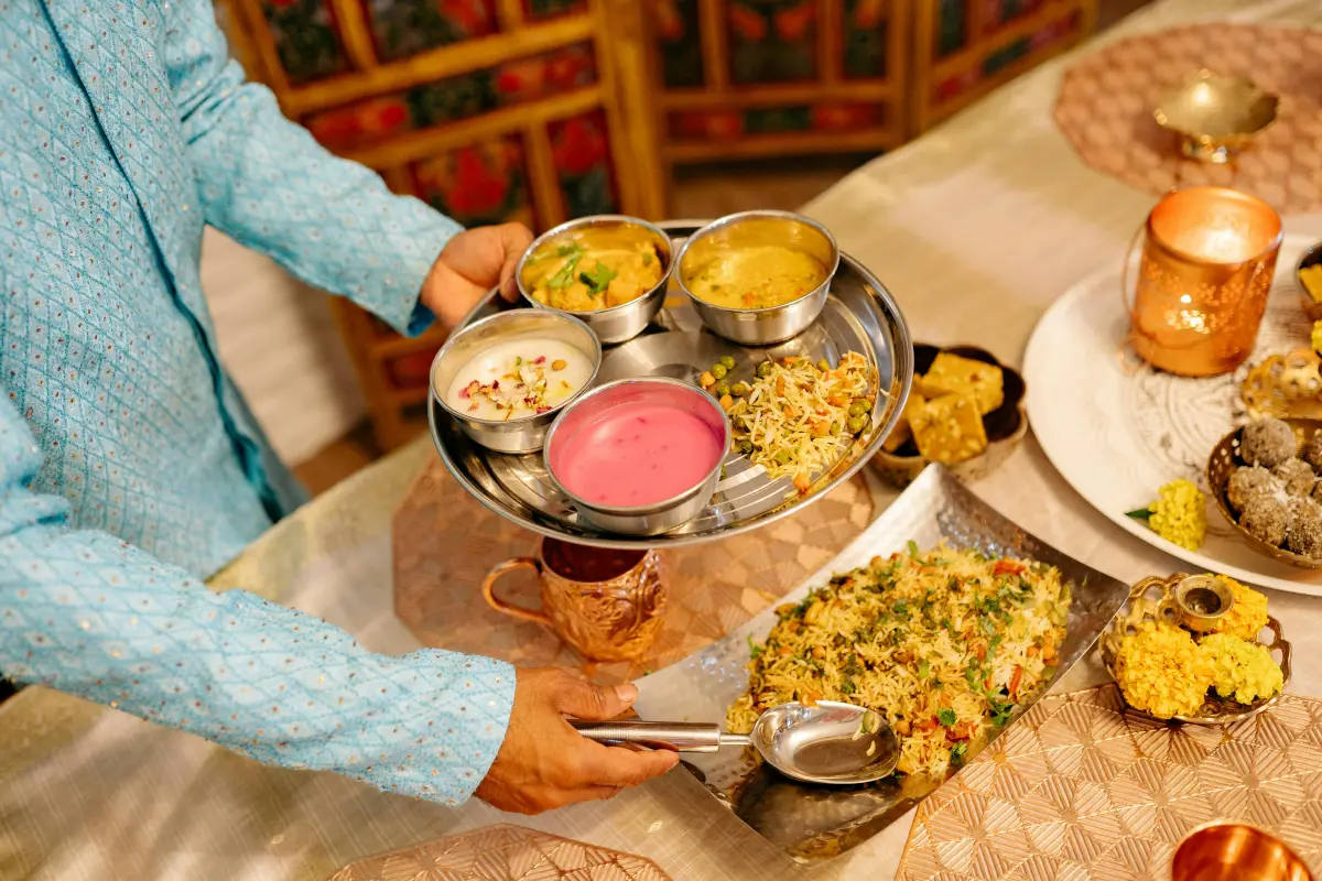 Meal Serving Ujjain Trip