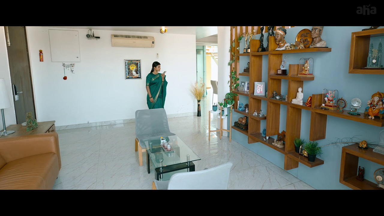 vlcsnap-2025-04-21-19h51m14s897