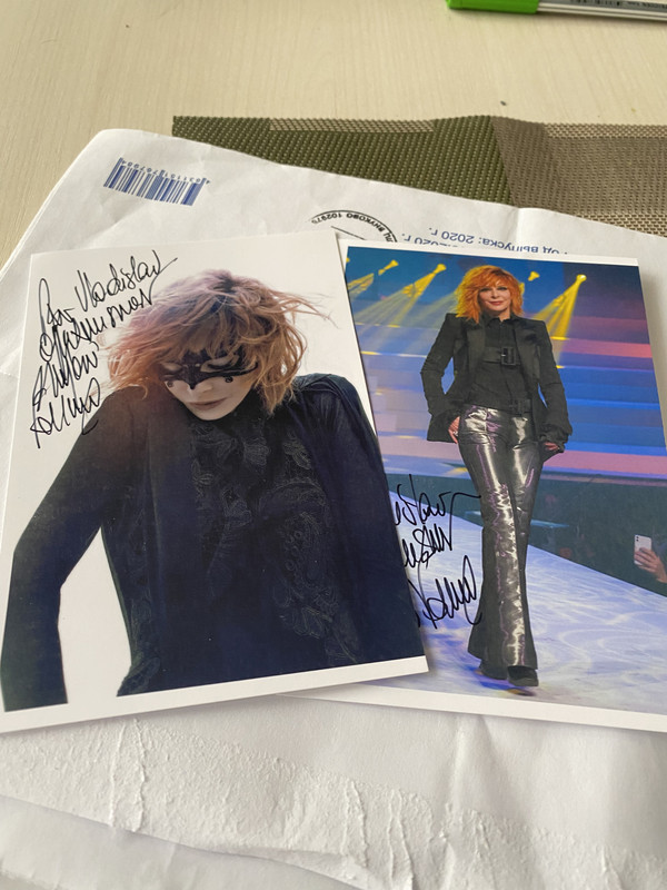 1D13B9C0-A154-4F65-9371-72A1A95C6D84