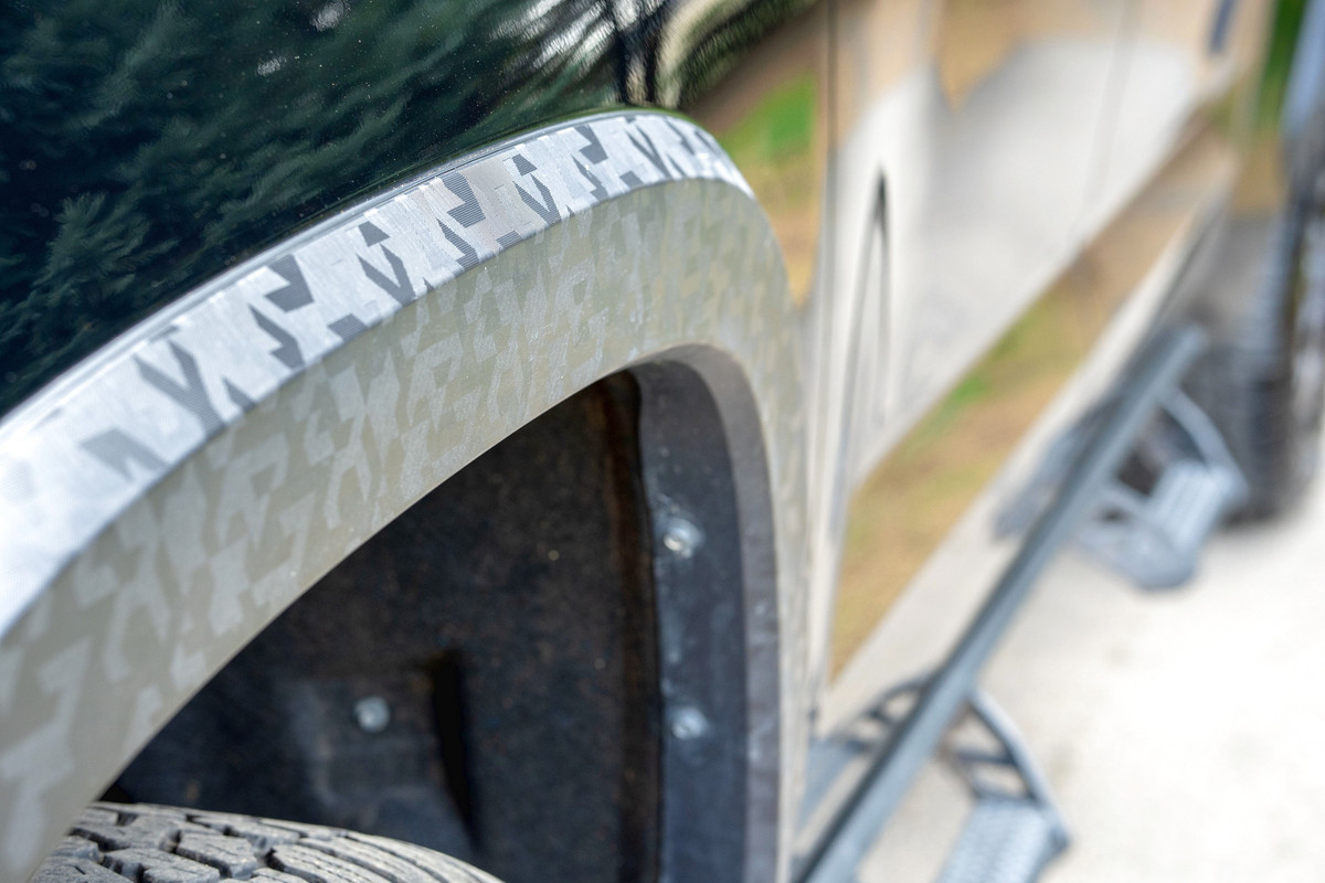 Vehicle thumbnail 12