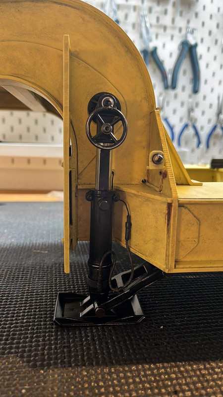 CBCAD069-5590-4648-BC4A-6186DF343404