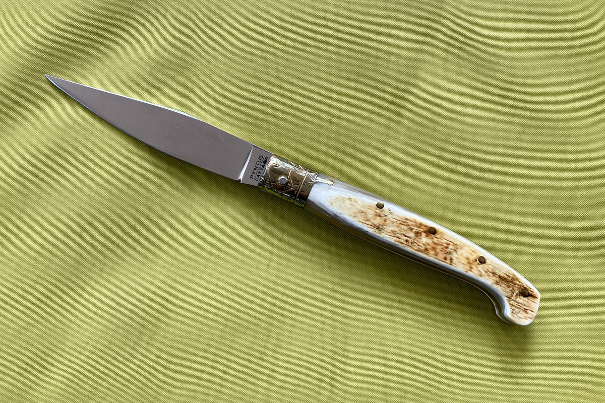 B1F28560-768B-4C39-A103-83057A34A15B