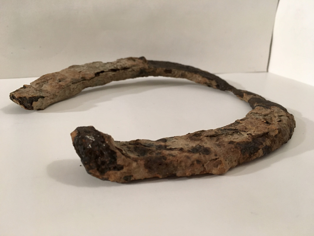 F9930B6B-F563-47A2-9037-2B79253FF372