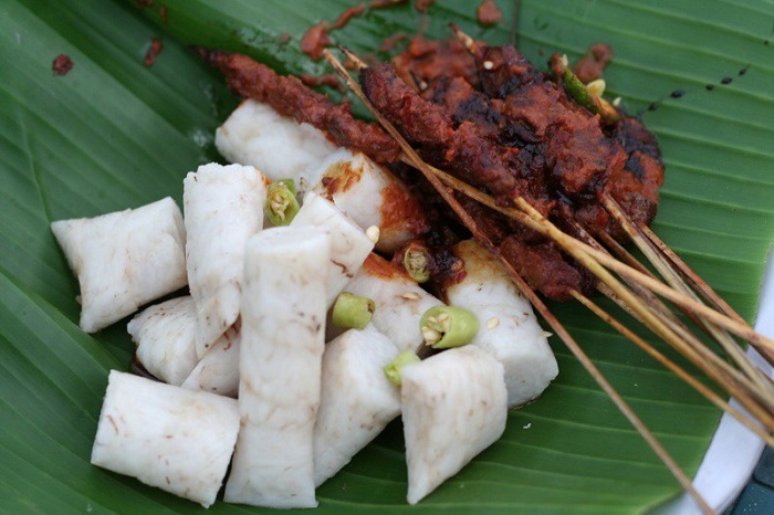 Sate Bulayak