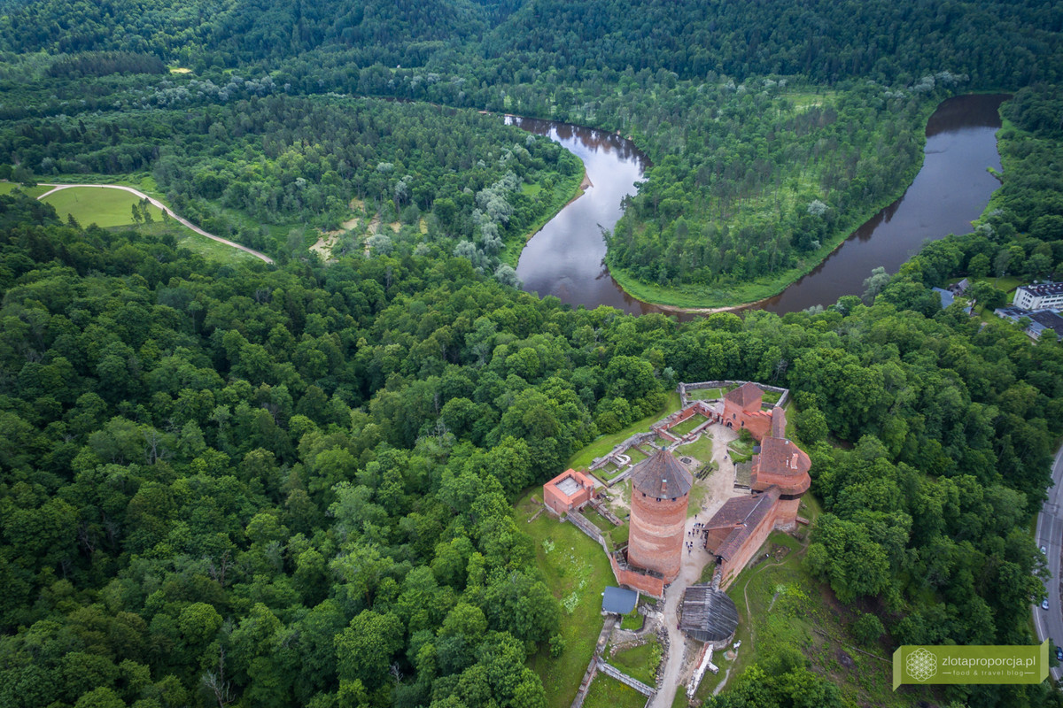 [Obrazek: Park-Gauja-Sigulda-Cesis-0013.jpg]
