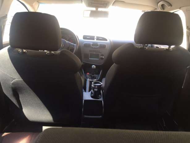 144826931_5_644x461_vand-seat-leon-galati