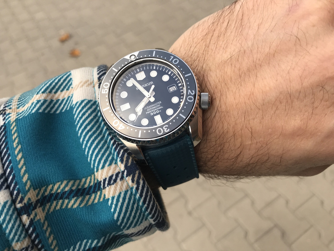 9A0C8558-E9A1-4BBD-BBD7-AC2655F37F9B