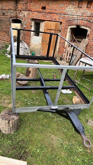 EE36924E-0DA8-4D20-8262-5EB4CB0CC1B1