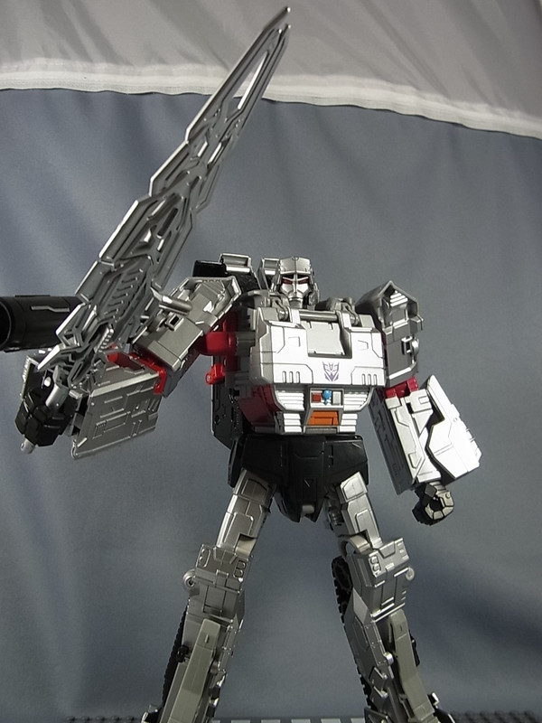 LG-13-Megatron-030_1432917751