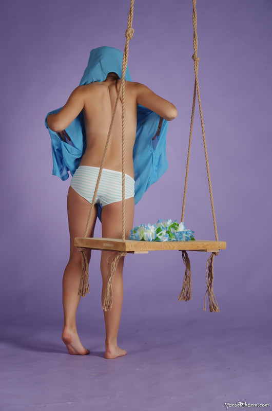 MarvelCharm_Nika-Swing-051